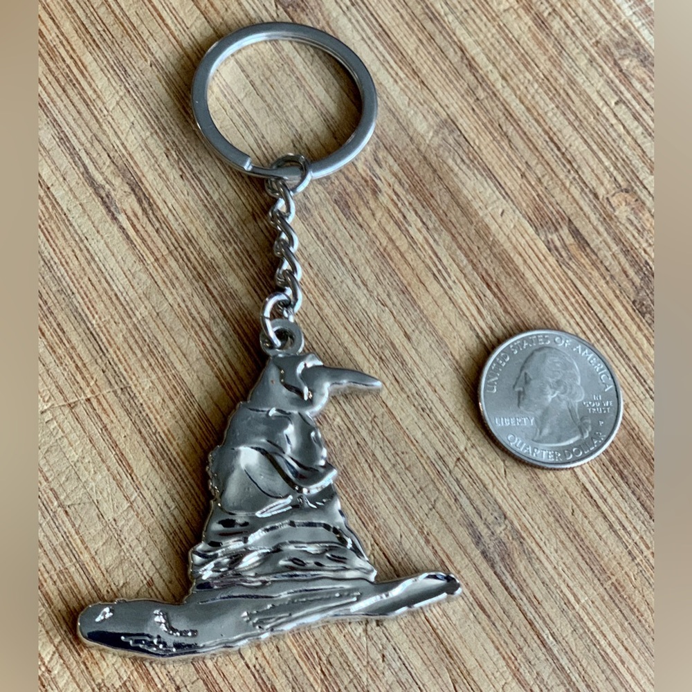 Officially Licensed Metal Raised Relief HARRY POTTER Raven Hat Keychain Fob